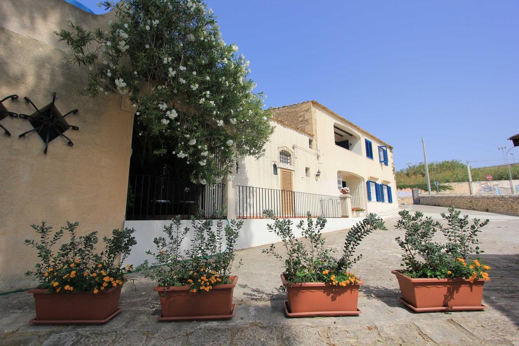 Sud Est Le Case di Elisa Marina di Ragusa Extérieur photo